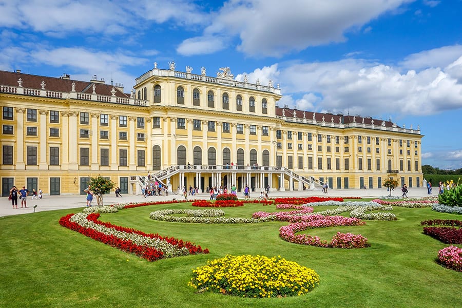 Istana Schoenbrunn di Wina