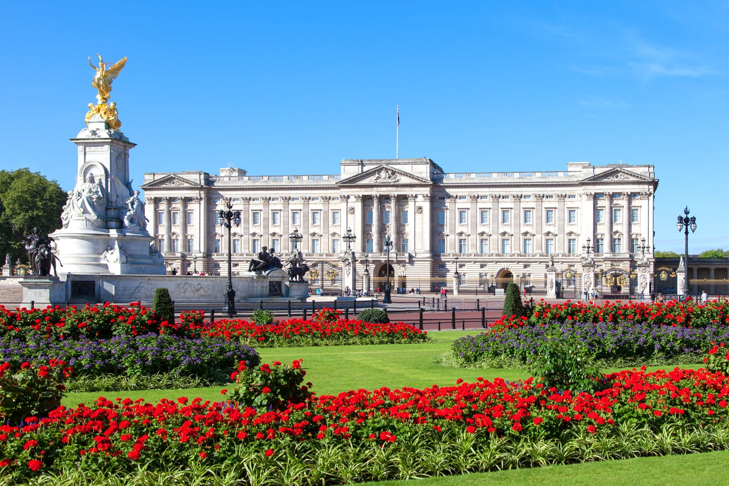 How to Buy Tickets to Buckingham Palace in 2022 - Road Affair