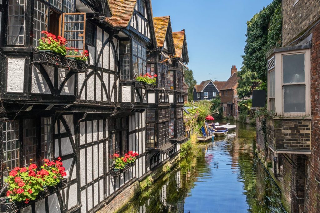 10 Best Day Trips from London - Road Affair