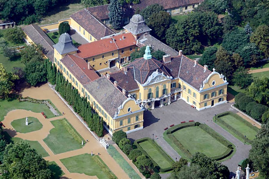 Nagyteteny Castle in Hungary