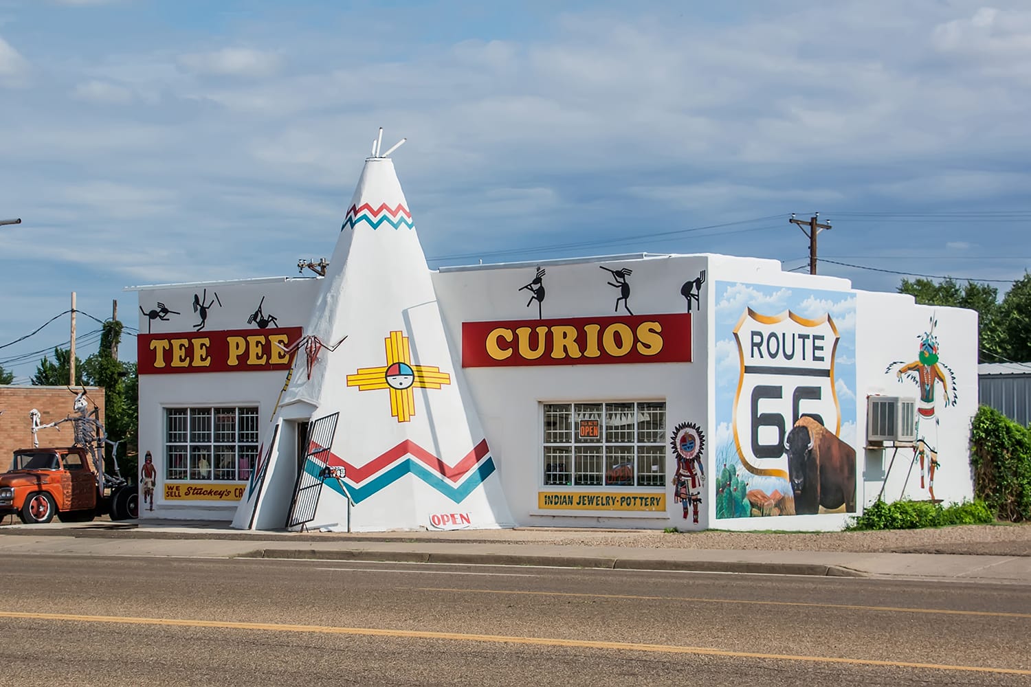 Tee Pee Curios gift shop, a tourist attraction on historic US Route 66 in New Mexico