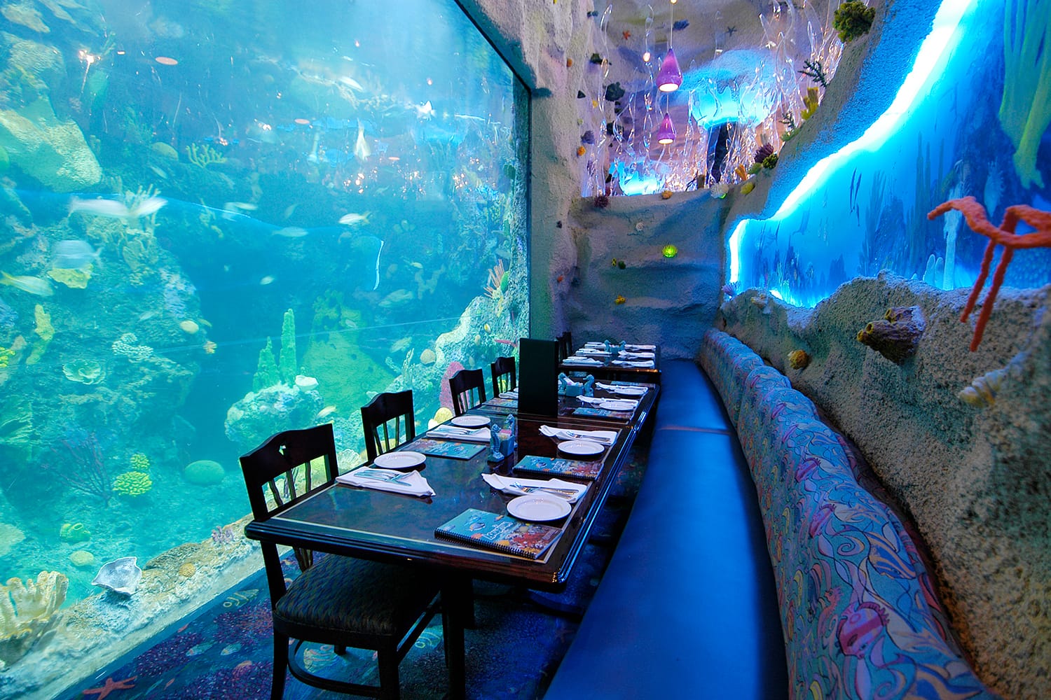 Downtown Aquarium Restaurant in Denver, Colorado, USA