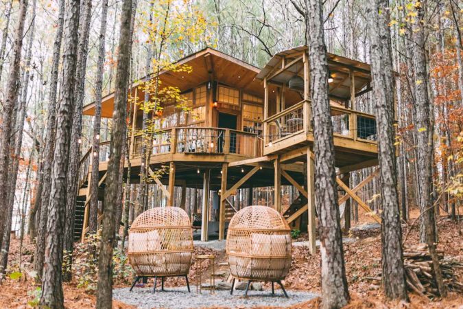 Treehouse Airbnb in Alabama, USA