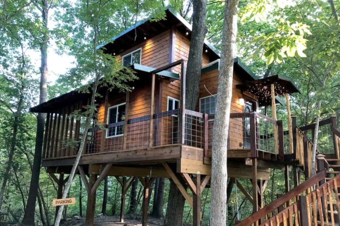 Beautiful Treehouse Airbnb in Kansas, USA