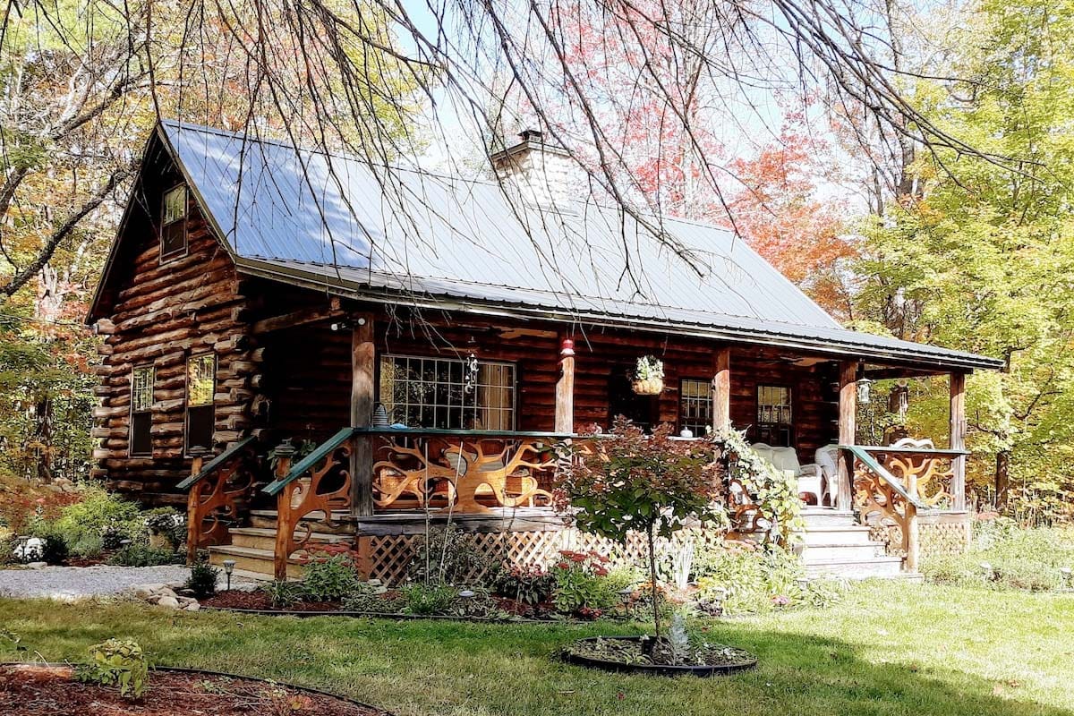 Cabin rental in New Hampshire, USA