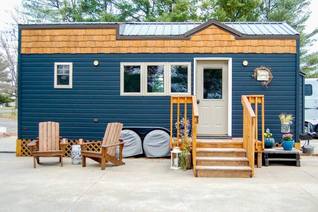 Beautiful tiny house Airbnb in Wisconsin, USA
