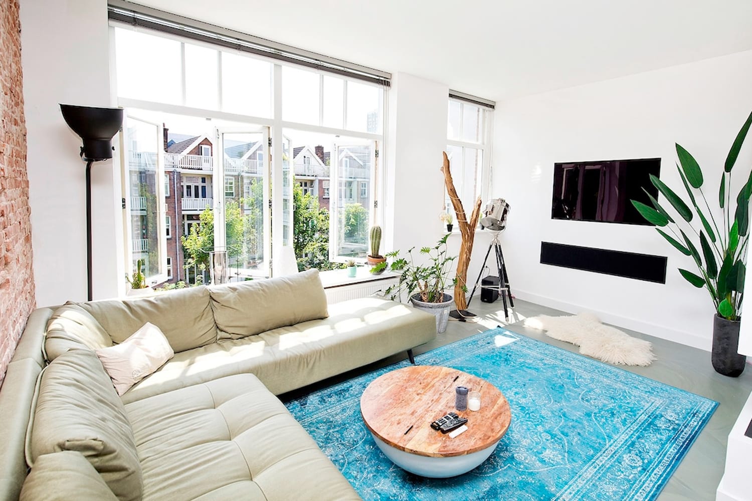 15 Best Airbnbs in Rotterdam, Netherlands (2022 Edition) Itinku