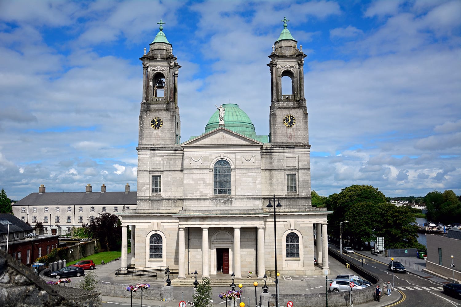 Katedral St Peter dan Paul di Athlone, Irlandia