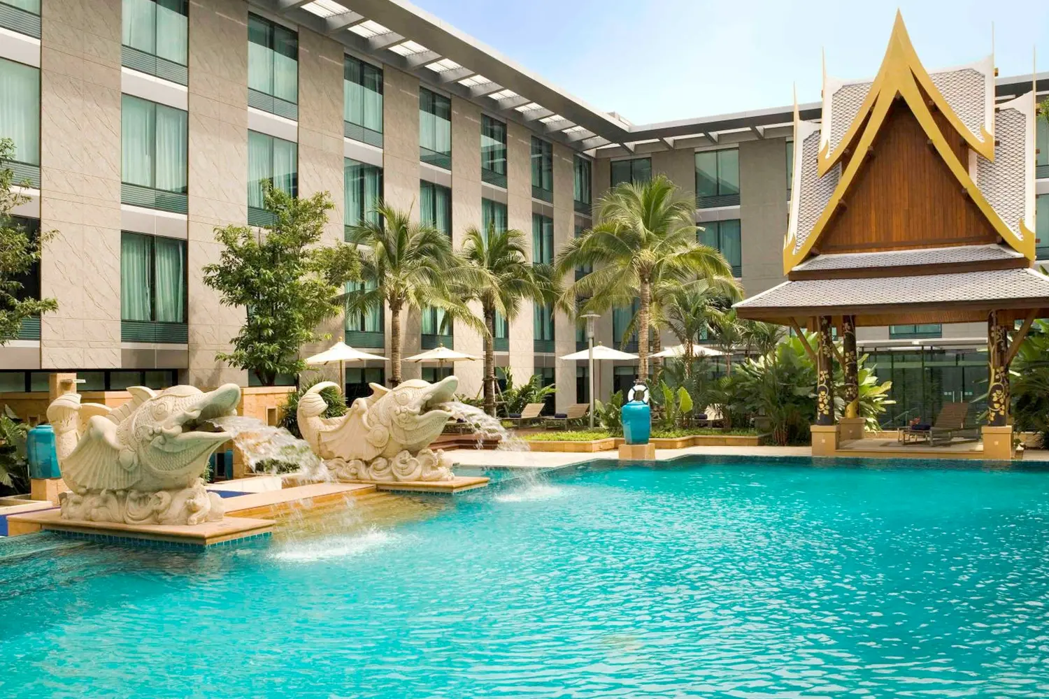 10 Best Hotels Near Bangkok