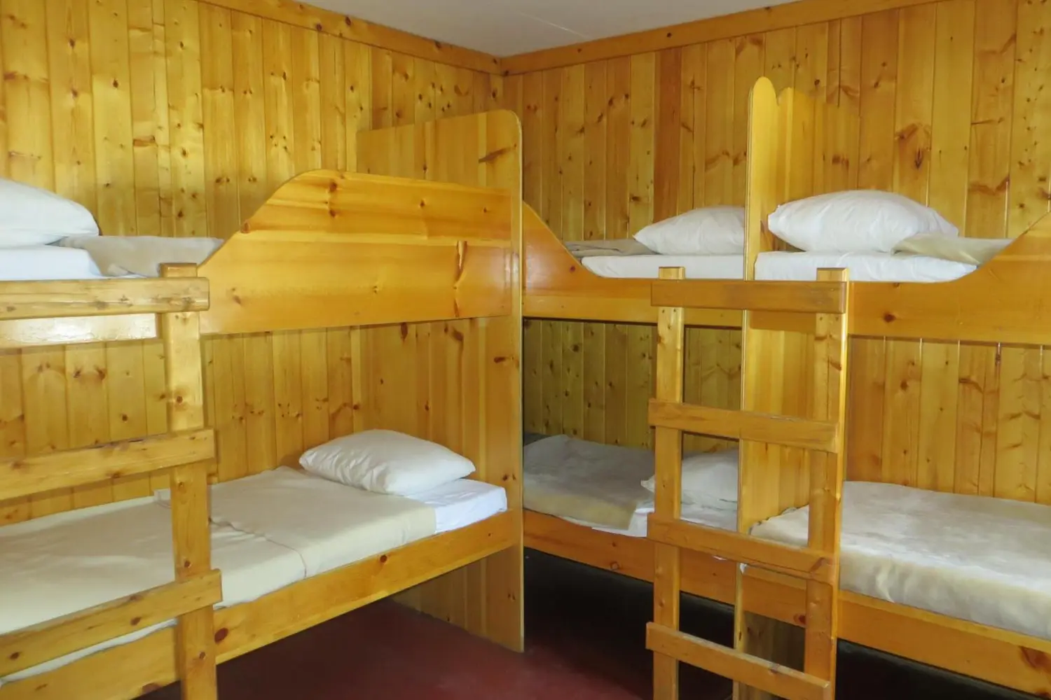 Dorm room at HI Rampart Creek