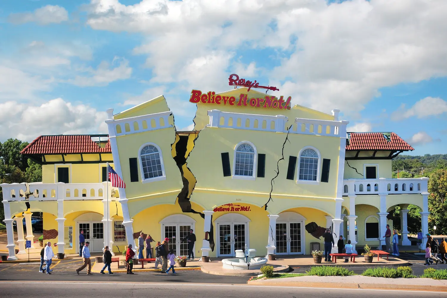 The front facade of the Ripley’s Believe It or Not! building in Branson, MO.